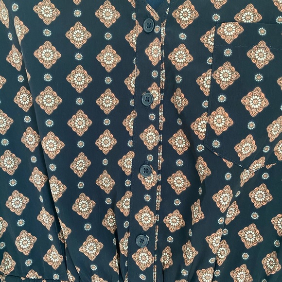 Patterned Button Romper - Picture 2 of 4